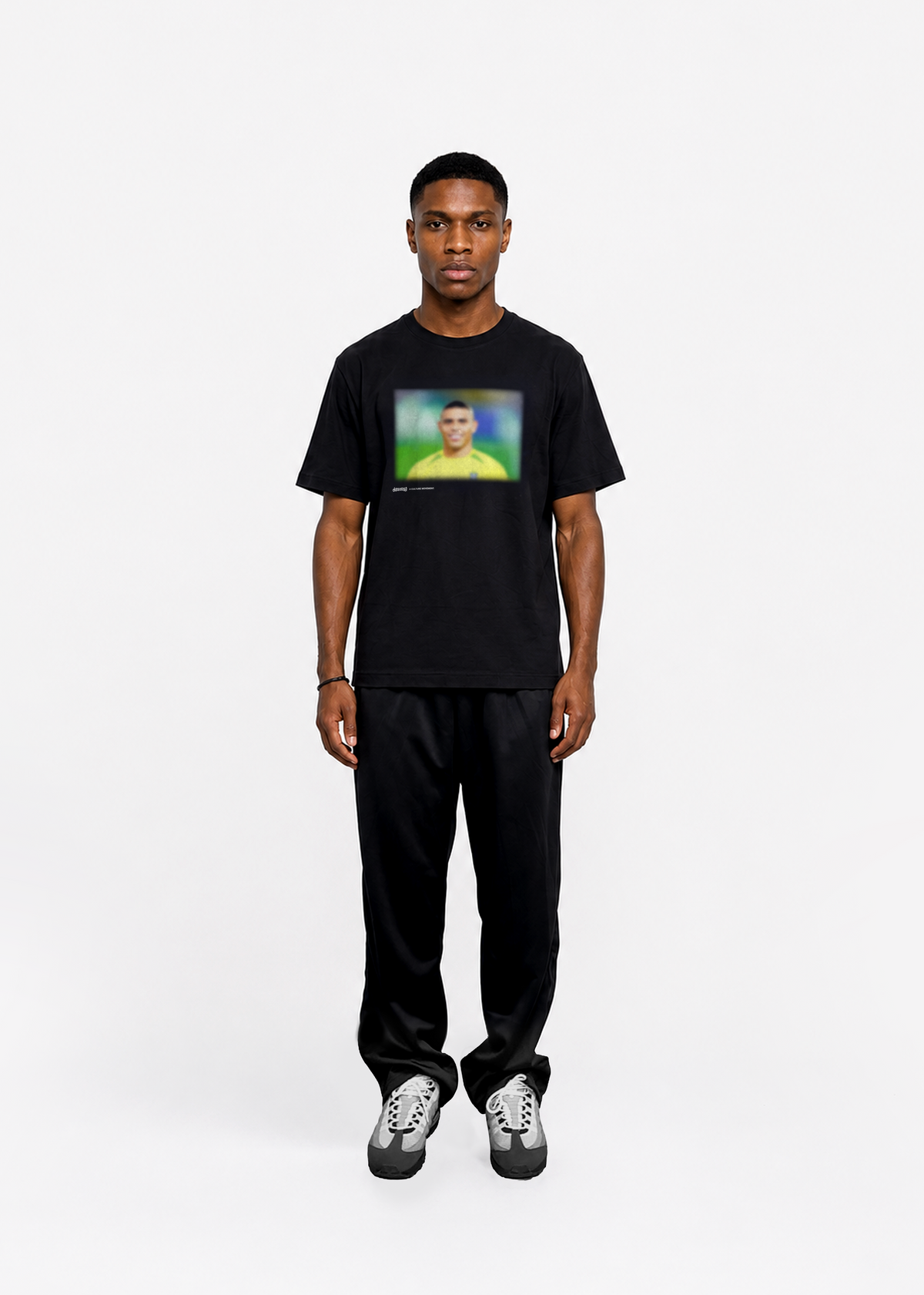 R9 TEE BLACK